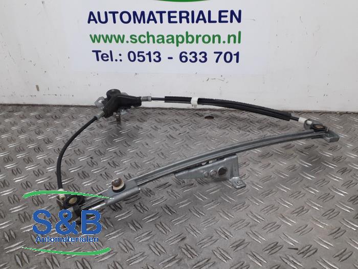 Door manual window regulator