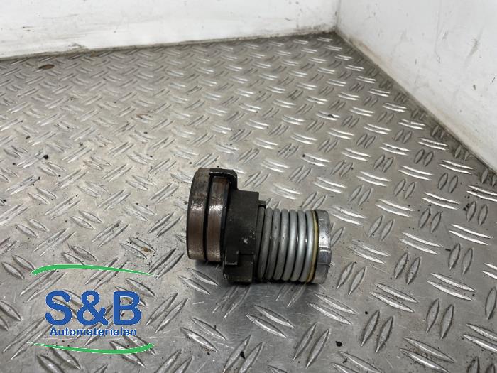 Usados Rodillo tensor correa múltiple Volkswagen Golf VI (5K1) 1.4 TSI 122 16V Precio € 15,00 Norma de margen ofrecido por Schaap & Bron
