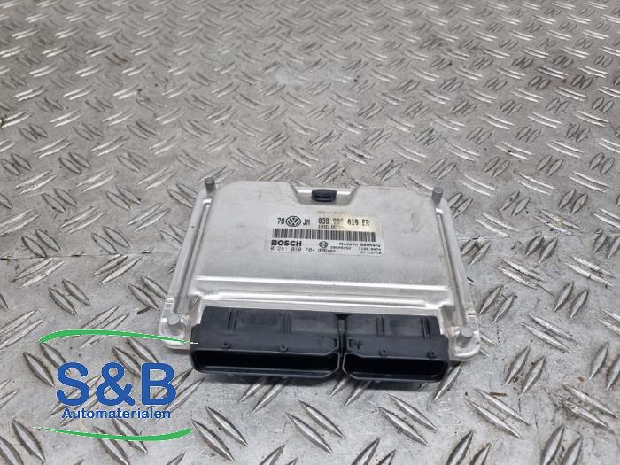 Used Engine management computer Volkswagen Passat Variant (3B6) 1.9 TDI 130 Price € 74,99 Margin scheme offered by Schaap & Bron