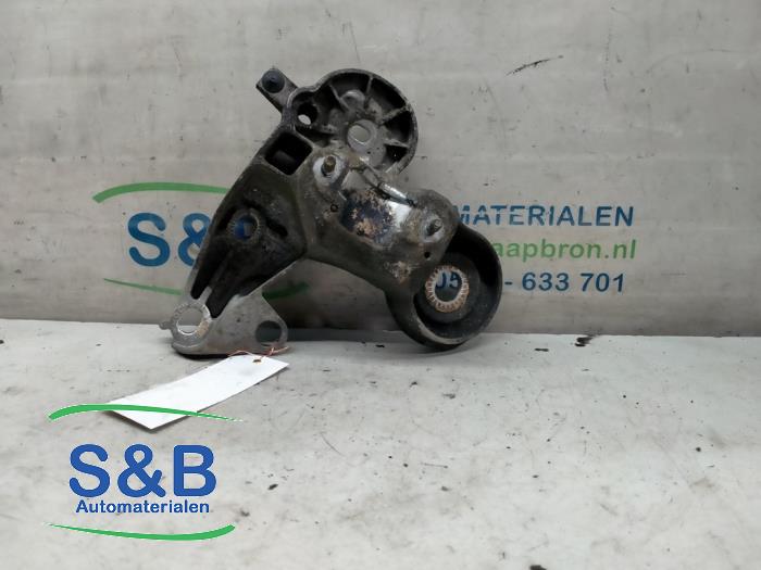 Used Engine mount Audi A6 (C6) 2.0 TDI 16V Price on request offered by Schaap & Bron