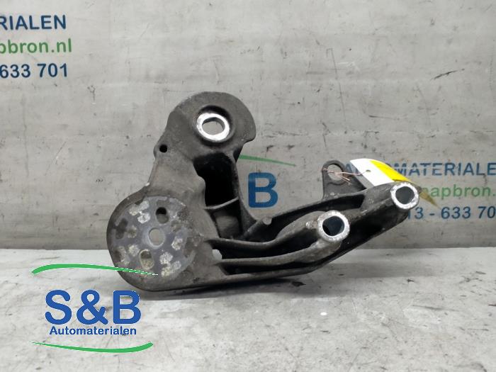 Usagé Support moteur Audi A6 (C6) 2.0 TDI 16V Prix sur demande proposé par Schaap & Bron