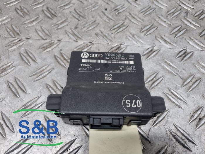 Usados Módulo Gateway Volkswagen Passat (3C2) 1.8 TSI 16V Precio € 25,00 Norma de margen ofrecido por Schaap & Bron