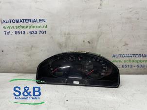 Usagé Instrument de bord Volkswagen Transporter T5 1.9 TDi Prix € 80,00 Règlement à la marge proposé par Schaap & Bron