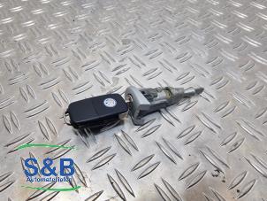 Used Door lock cylinder, left Volkswagen Golf V (1K1) 1.4 FSI 16V Price € 35,00 Margin scheme offered by Schaap & Bron