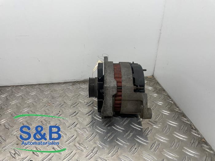 Używane Pradnica Peugeot 205 CJ,CT,CTi (741B/20D) 1.6 CTi Cena € 40,00 Procedura marży oferowane przez Schaap & Bron