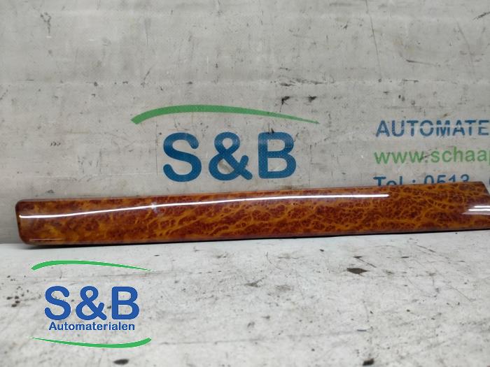 Begagnade Dekorstripe Audi A6 Avant (C5) 2.4 V6 30V Pris € 30,00 Marginaltabell erbjuds av Schaap & Bron