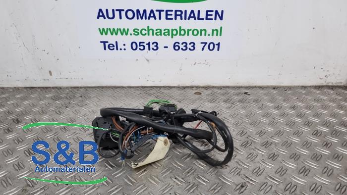 Begagnade Kablage Volkswagen Passat Variant (3B5) 1.6 Pris € 30,00 Marginaltabell erbjuds av Schaap & Bron