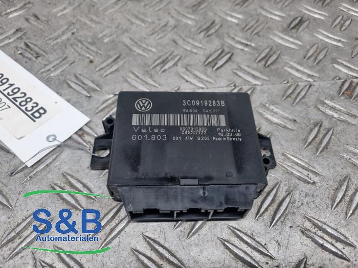 Usados Módulo PDC Volkswagen Passat (3C2) 2.0 TFSI 16V Precio € 30,00 Norma de margen ofrecido por Schaap & Bron