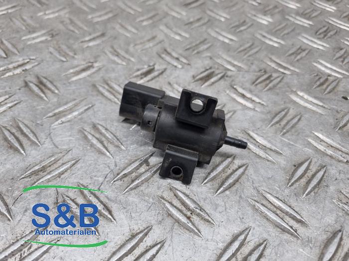 Begagnade Bränsletryckssensor Volkswagen Golf IV (1J1) 1.6 FSI 16V Pris € 30,00 Marginaltabell erbjuds av Schaap & Bron