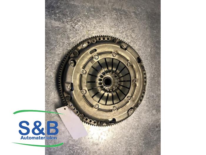 Used Flywheel Volkswagen Touran Price € 150,00 Margin scheme offered by Schaap & Bron