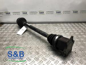 Used Front drive shaft, right Audi A4 Avant Quattro (B7) 2.0 TFSI 20V Price € 90,00 Margin scheme offered by Schaap & Bron