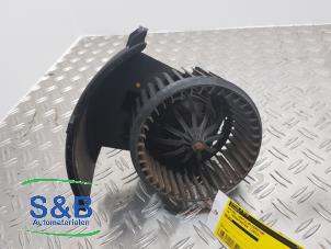Usados Motor de ventilador de calefactor Volkswagen Transporter T5 1.9 TDi Precio € 50,00 Norma de margen ofrecido por Schaap & Bron