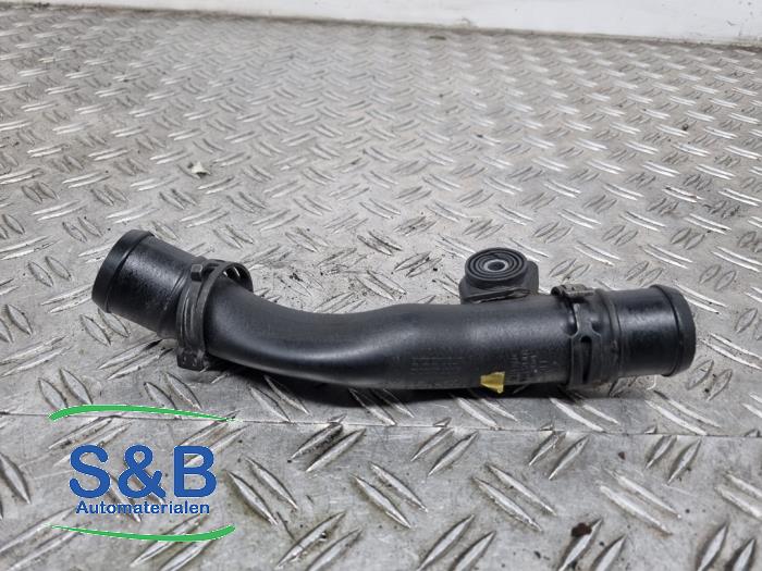 Gebrauchte Intercooler Rohr Volkswagen Scirocco (137/13AD) 2.0 TSI 16V Preis € 30,00 Margenregelung angeboten von Schaap & Bron