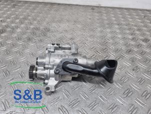 Begagnade Oljepump Volkswagen Golf VI (5K1) 2.0 GTI 16V Pris € 64,99 Marginaltabell erbjuds av Schaap & Bron