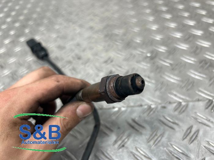 Sonde lambda d'un Volkswagen Transporter T5 2.0 TDI DRF 4Motion 2010