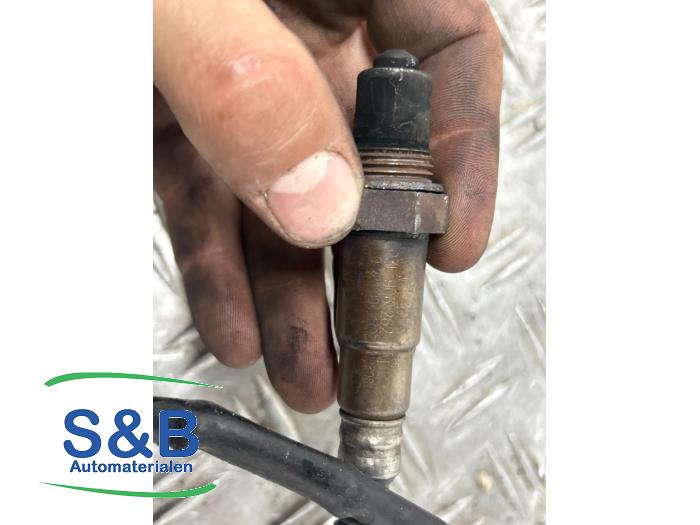 Sonde lambda d'un Volkswagen Transporter T5 2.0 TDI DRF 4Motion 2010