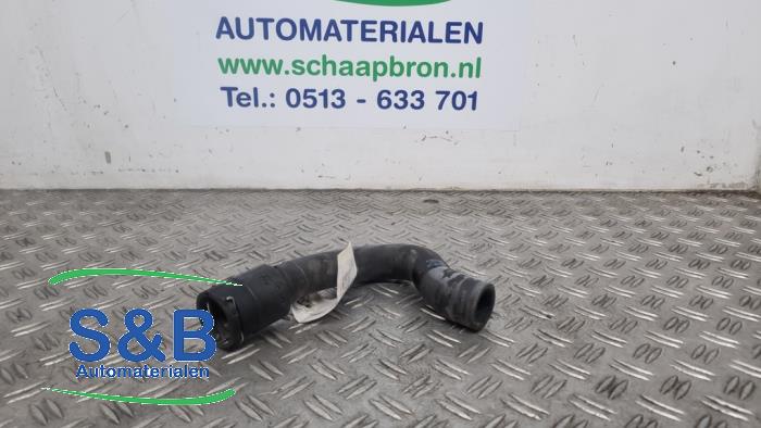 Używane Waz chlodnicy Audi A4 (B7) 2.0 TDI 16V Cena € 10,00 Procedura marży oferowane przez Schaap & Bron