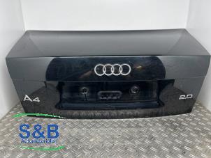 Usagé Hayon arrière Audi A4 (B6) 2.0 20V Prix € 40,00 Règlement à la marge proposé par Schaap & Bron