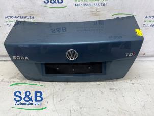 Usados Portón trasero Volkswagen Bora Precio € 56,00 Norma de margen ofrecido por Schaap & Bron