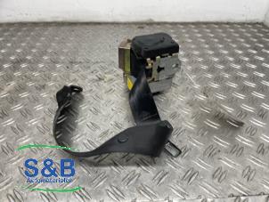 Used Rear seatbelt, left Volkswagen Passat Variant (3B6) 1.9 TDI 130 4Motion Price € 35,00 Margin scheme offered by Schaap & Bron