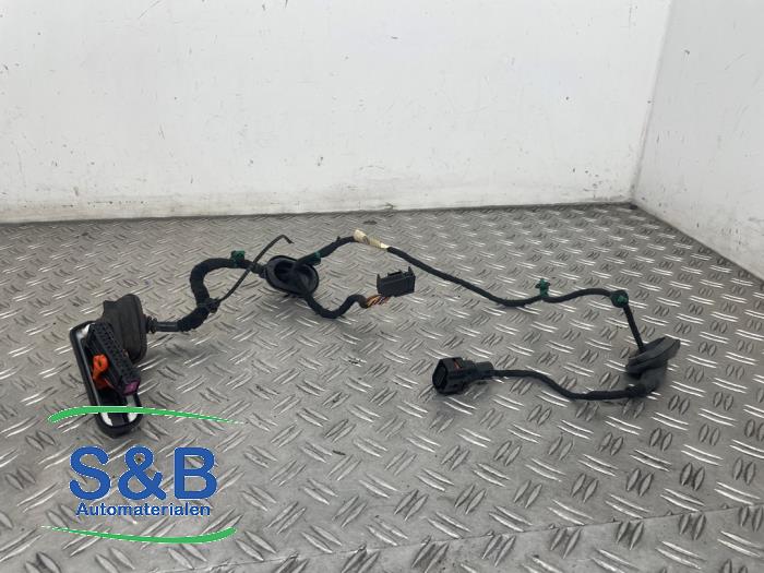 Begagnade Kablage Volkswagen Caddy Combi III (2KB,2KJ) 1.9 TDI Pris € 25,00 Marginaltabell erbjuds av Schaap & Bron