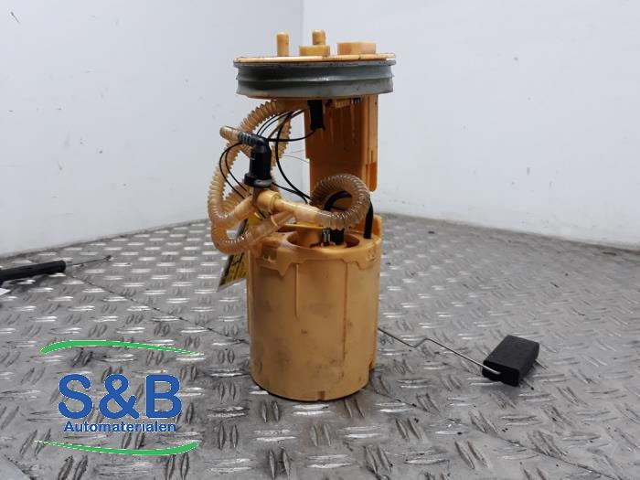 Gebrauchte Kraftstoffpumpe Elektrisch Audi A6 Avant (C5) 2.5 TDI V6 24V Preis € 75,00 Margenregelung angeboten von Schaap & Bron