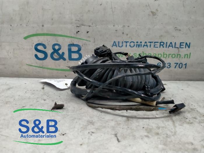 Begagnade Kablage Volkswagen Golf III Cabrio Restyling (1E7) 1.6 Pris € 36,00 Marginaltabell erbjuds av Schaap & Bron