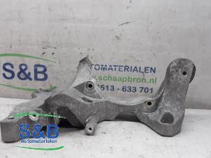 Used Alternator lower bracket Audi TT (8J3) 3.2 V6 24V Quattro Price € 50,00 Margin scheme offered by Schaap & Bron