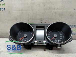 Used Instrument panel Volkswagen Golf VI (5K1) 1.2 TSI BlueMotion Price € 99,00 Margin scheme offered by Schaap & Bron