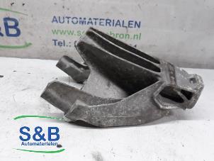 Usagé Support moteur Audi A4 (B8) 1.8 TFSI 16V Prix € 33,00 Règlement à la marge proposé par Schaap & Bron