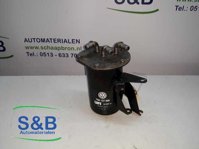 Begagnade Bränslefilterhus Volkswagen Passat (362) 2.0 TDI 16V 140 Pris € 40,00 Marginaltabell erbjuds av Schaap & Bron