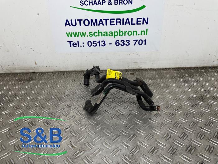 Begagnade Vattenrör Skoda Octavia (5EAA) 1.6 TDI 16V Pris € 20,00 Marginaltabell erbjuds av Schaap & Bron