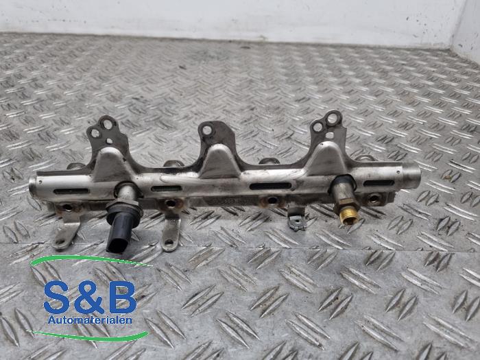 Gebrauchte Kraftstoffverteiler Volkswagen Golf V (1K1) 2.0 GTI 16V FSI Turbo Preis € 50,00 Margenregelung angeboten von Schaap & Bron