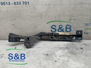 Used Front bumper bracket, left Volkswagen Eos (1F7/F8) 1.4 TSI 16V Price € 16,00 Margin scheme offered by Schaap & Bron