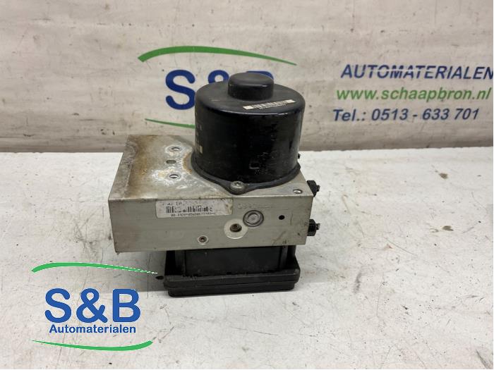 Used ABS pump Volkswagen Touareg (7LA/7L6) 2.5 TDI R5 Price € 150,00 Margin scheme offered by Schaap & Bron