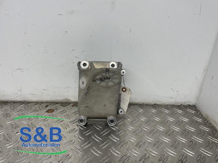 Used Engine mount Volkswagen Touareg (7LA/7L6) 5.0 TDI V10 Price € 49,00 Margin scheme offered by Schaap & Bron