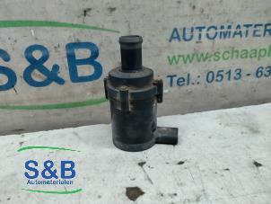 Used Additional water pump Volkswagen Touareg (7LA/7L6) 5.0 TDI V10 Price € 49,00 Margin scheme offered by Schaap & Bron