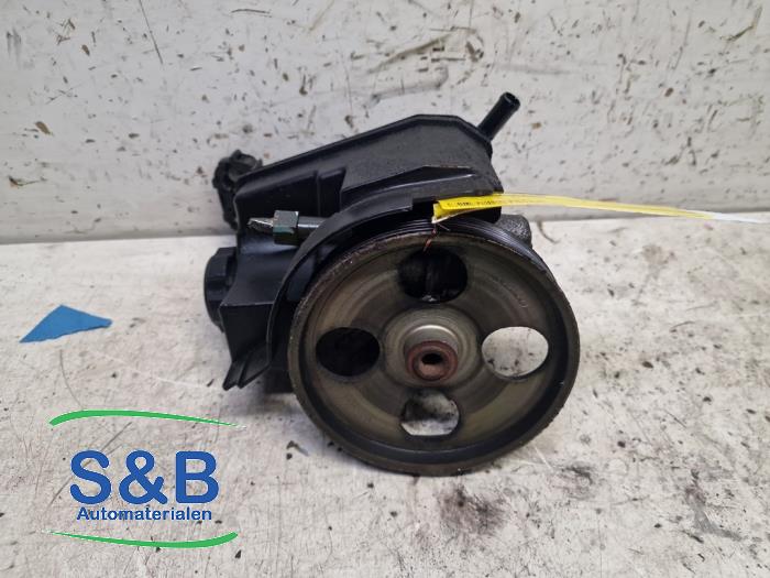 Usagé Pompe de direction Peugeot 206 (2A/C/H/J/S) 1.4 16V Prix € 40,00 Règlement à la marge proposé par Schaap & Bron