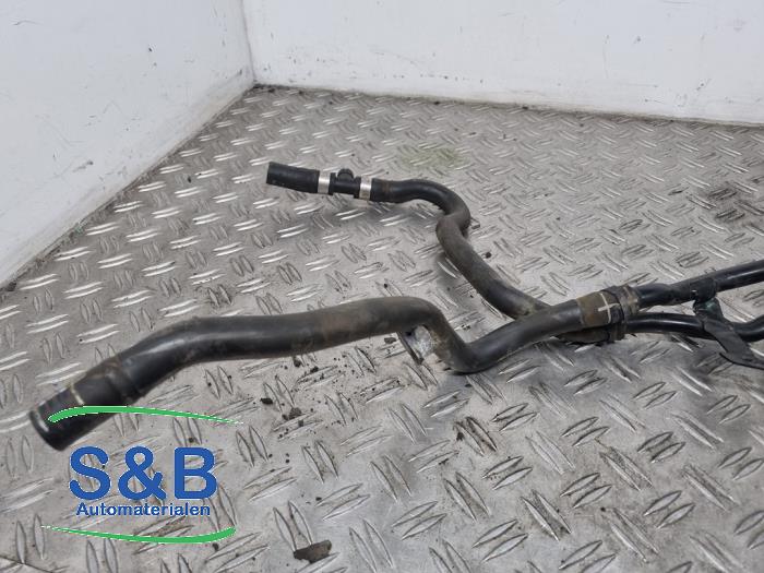 Water pipe from a Audi A3 Sportback (8VA/8VF) 1.4 TFSI 16V e-tron 2015