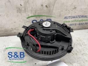Usagé Ventilateur chauffage Audi A3 Sportback (8VA/8VF) 1.2 TFSI 16V Prix € 35,00 Règlement à la marge proposé par Schaap & Bron