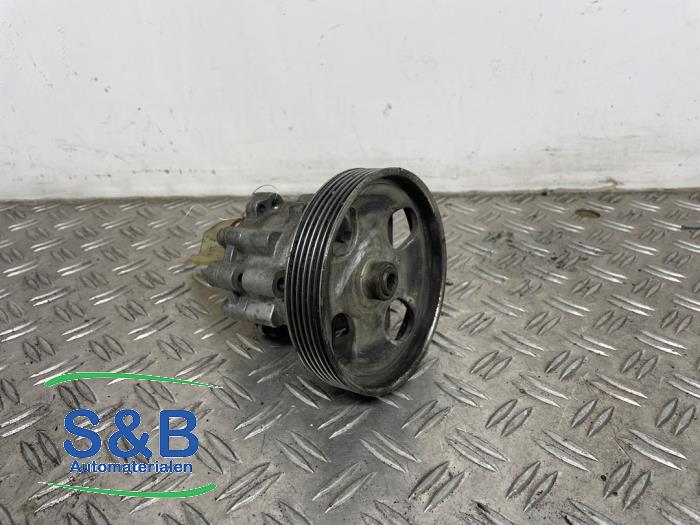 Usagé Pompe de direction Citroen C5 I Berline (DC) 1.8 16V Prix € 40,00 Règlement à la marge proposé par Schaap & Bron