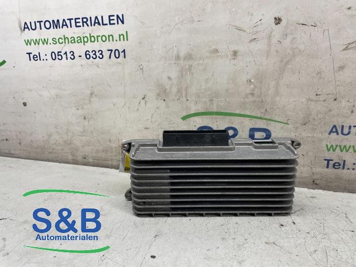 Radio amplifier from a Audi A5 (8T3) 1.8 TFSI 16V 2012