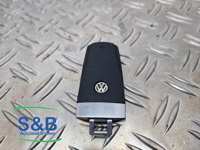 Key from a Volkswagen Passat (3C2) 1.4 TSI 16V 2009