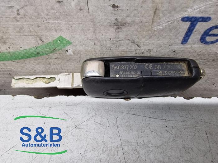 Schlüssel Volkswagen Golf VI 1.4 16V - 5K0837202Q OEM