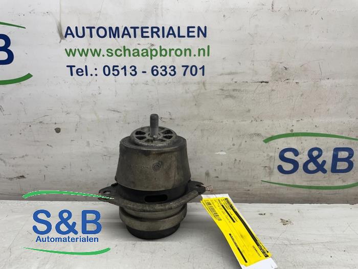 Usagé Support moteur Volkswagen Touareg (7LA/7L6) 2.5 TDI R5 Prix € 30,00 Règlement à la marge proposé par Schaap & Bron