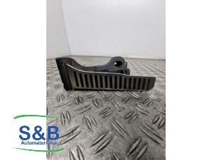 Used Accelerator pedal Volkswagen Scirocco (137/13AD) 2.0 TSI 16V Price € 40,00 Margin scheme offered by Schaap & Bron