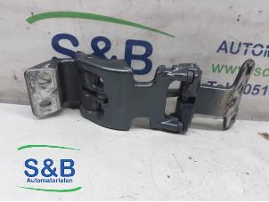 Used Rear door hinge, right Ford Transit Custom 2.2 TDCi 16V Price € 35,00 Margin scheme offered by Schaap & Bron