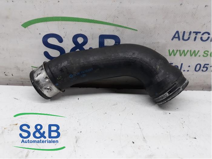 Gebrauchte Intercooler Schlauch Volkswagen Polo IV (9N1/2/3) 1.4 TDI 75 Preis € 15,00 Margenregelung angeboten von Schaap & Bron