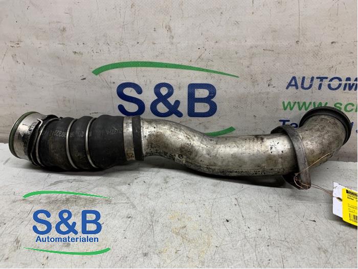 Gebrauchte Intercooler Rohr BMW 3 serie (E90) 318i 16V Preis € 30,00 Margenregelung angeboten von Schaap & Bron