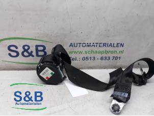 Usagé Insertion ceinture de sécurité arrière centre Audi A4 (B8) 1.8 TFSI 16V Prix € 50,00 Règlement à la marge proposé par Schaap & Bron